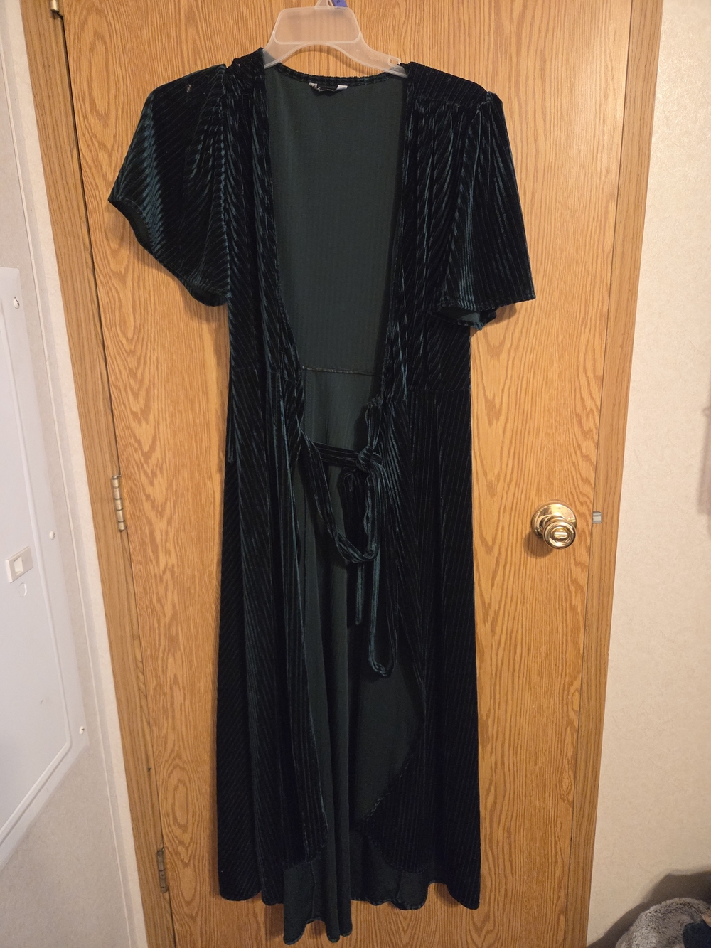 Simplee Apparel Emerald Green Velvet Wrap Maxi Dress with Tie - Picture 6 of 7